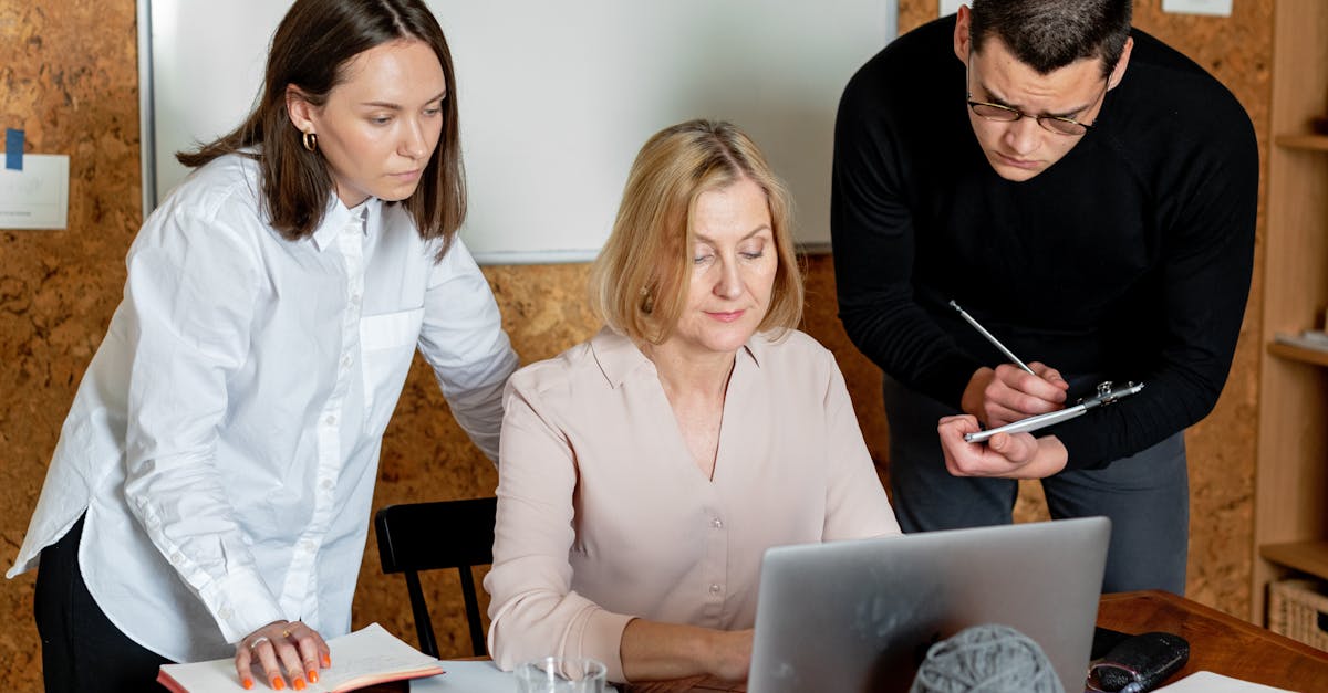 如何区分在游戏中使用的技巧与风险提示技术支持辅助？