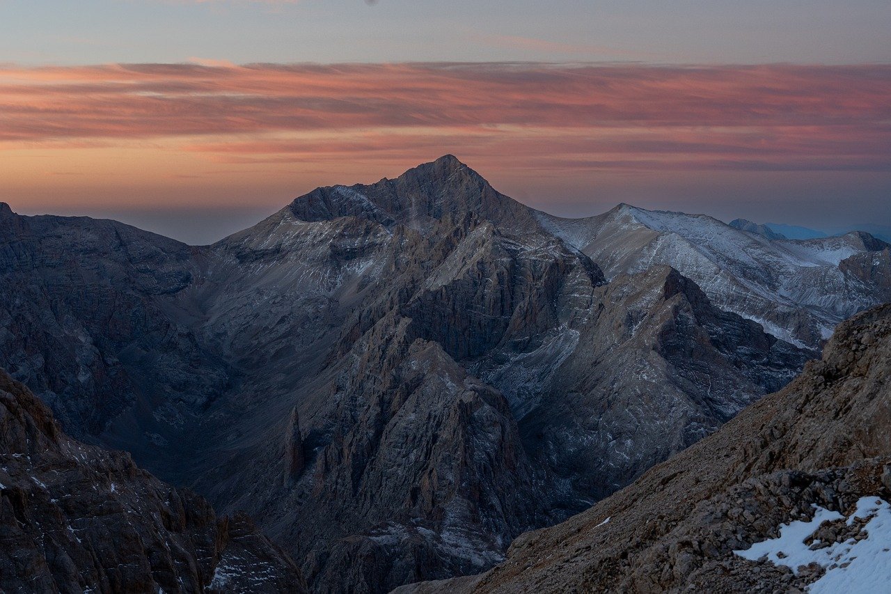 远特信时空实名账号：手机注册游戏账号不想玩了